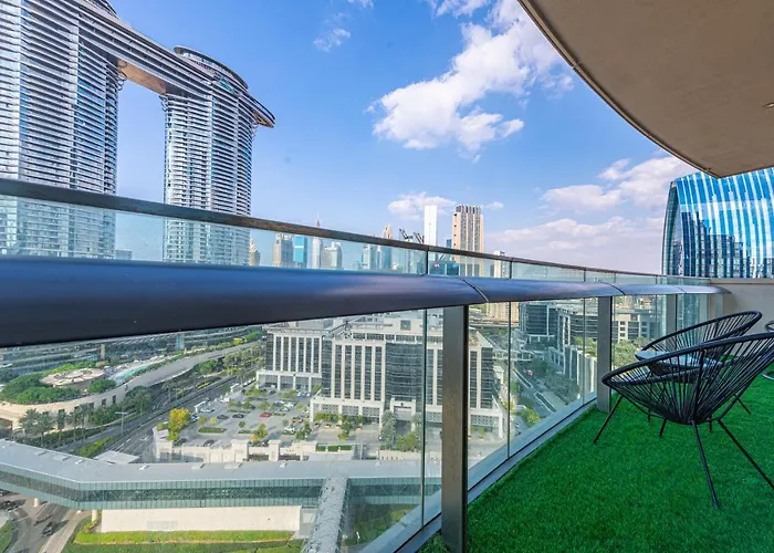 First Class 2Br With Full Dubai Skyline & Sea View